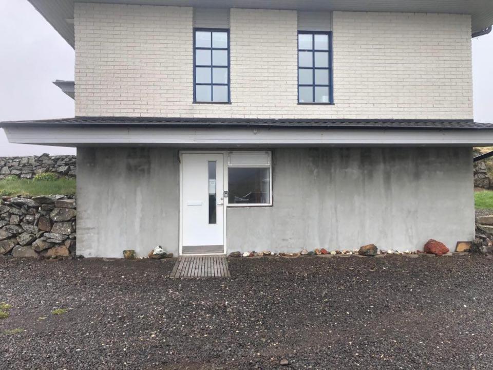 Þverhamar Hostel Breiddalsvik Exterior photo